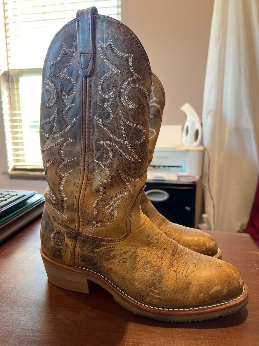 Double H Men's Work Western Boots. Soft toe. Size 8